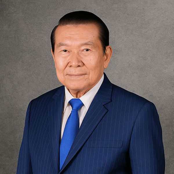 Mr. Thawee Piyaphatthana 